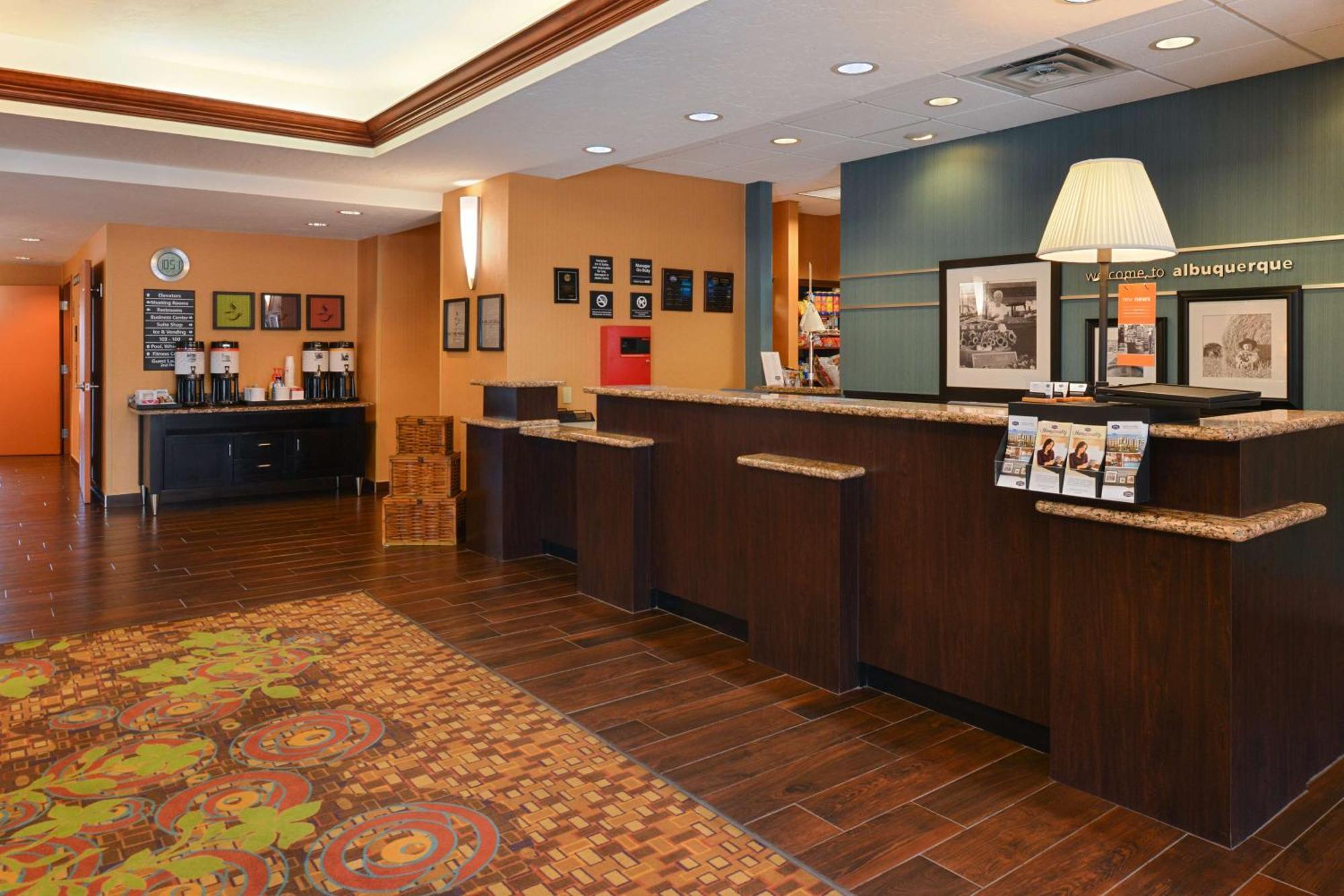 Hampton Inn & Suites Albuquerque-Coors Road Exterior foto